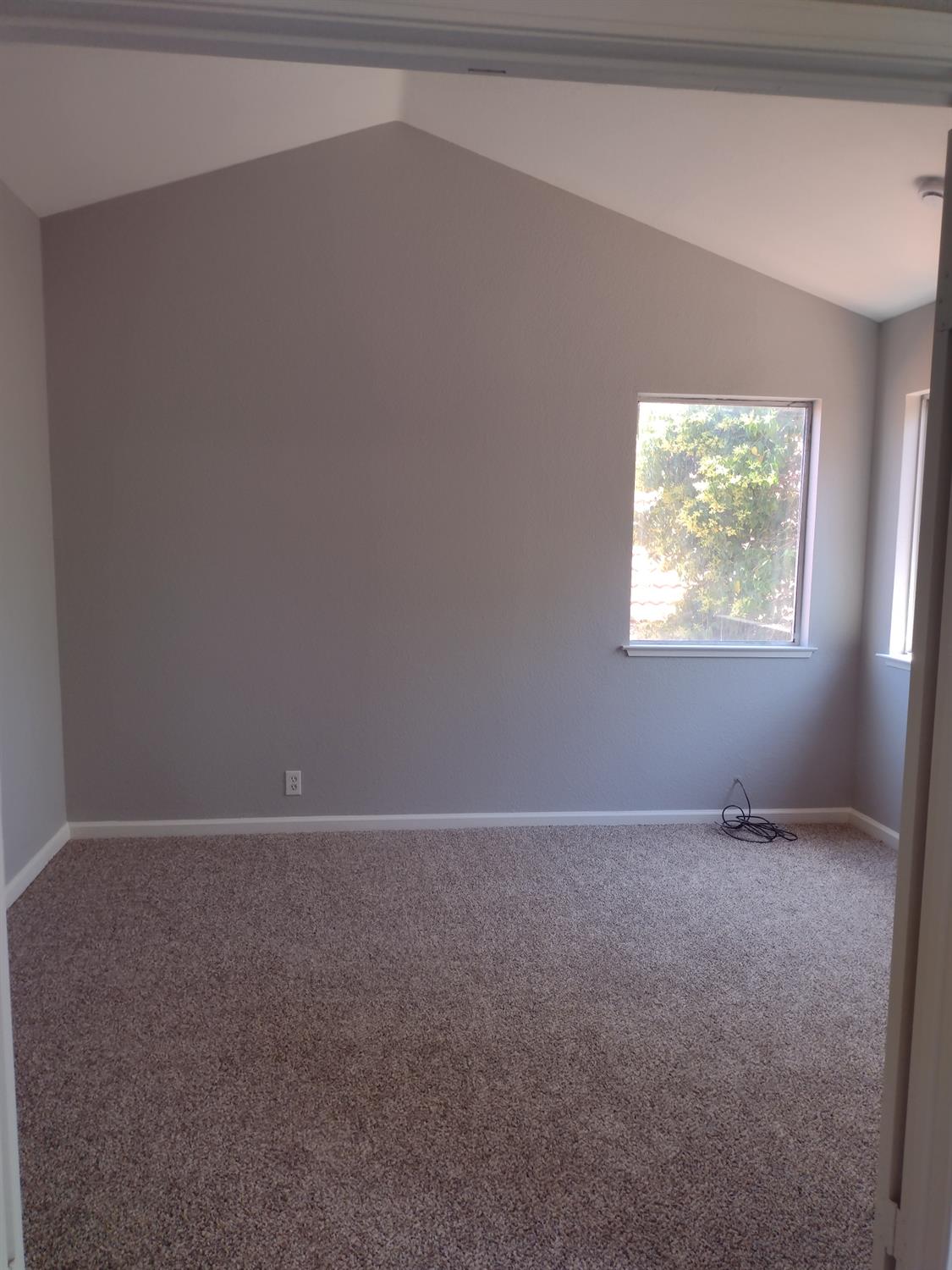 Detail Gallery Image 39 of 57 For 1900 Berryessa Dr, Modesto,  CA 95358 - 3 Beds | 2/1 Baths