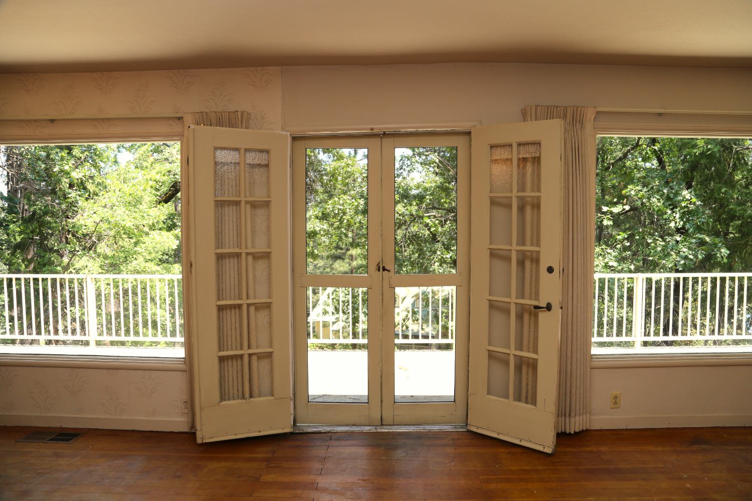 Detail Gallery Image 11 of 71 For 2840 Gardella Ln, Camino,  CA 95709 - 3 Beds | 2 Baths