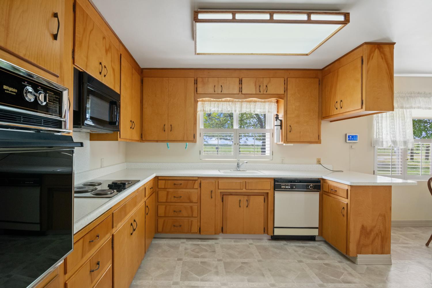 Detail Gallery Image 12 of 32 For 11478 N Ballico Ave, Ballico,  CA 95303 - 3 Beds | 2 Baths
