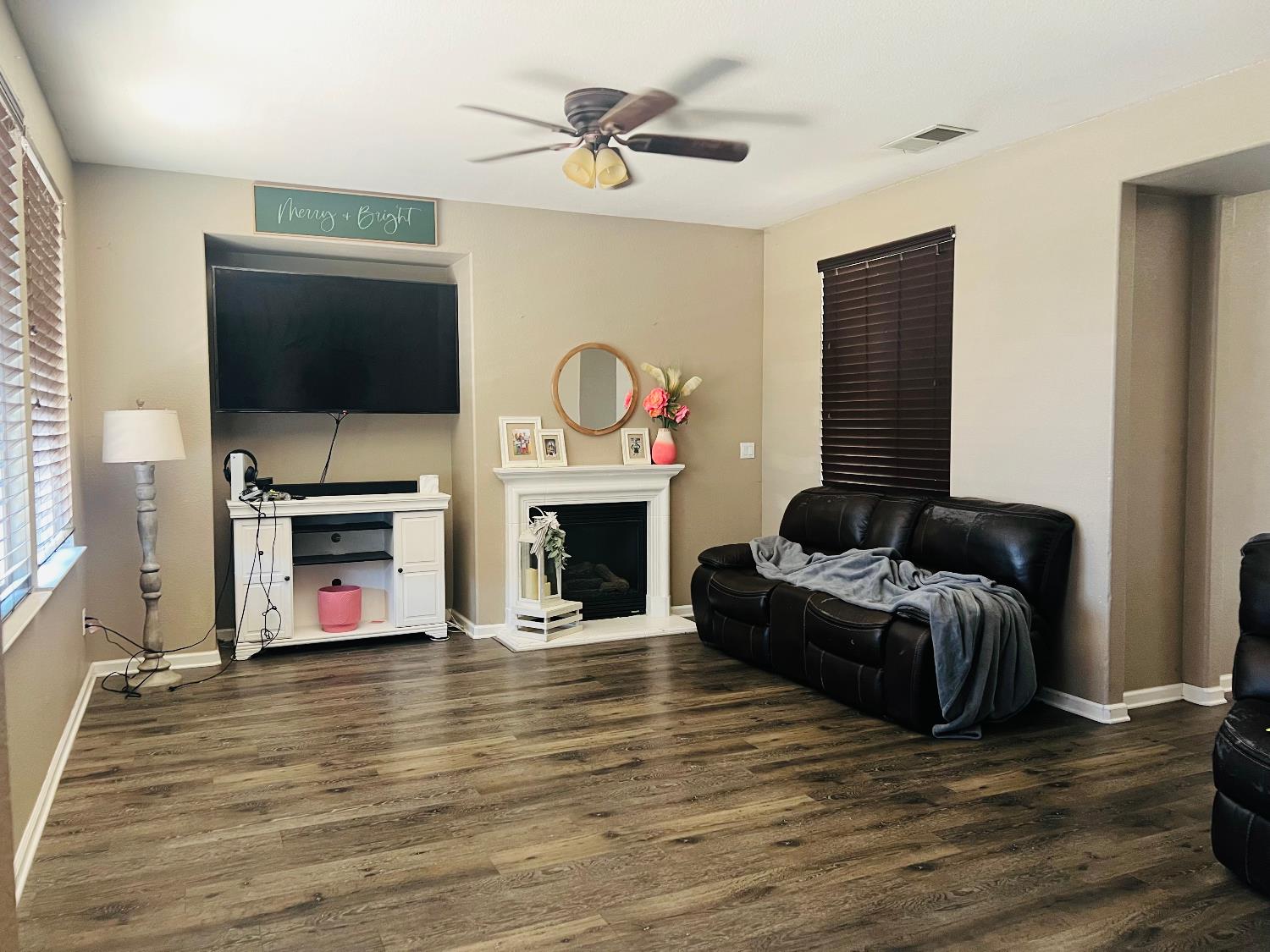 Detail Gallery Image 7 of 14 For 2117 Mariposa Dr, Hughson,  CA 95326 - 3 Beds | 2 Baths