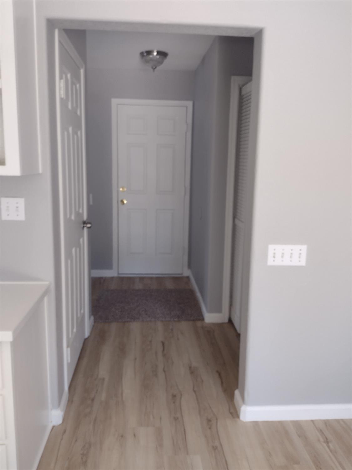 Detail Gallery Image 19 of 57 For 1900 Berryessa Dr, Modesto,  CA 95358 - 3 Beds | 2/1 Baths