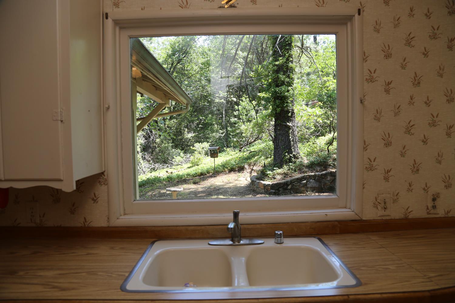 Detail Gallery Image 28 of 71 For 2840 Gardella Ln, Camino,  CA 95709 - 3 Beds | 2 Baths