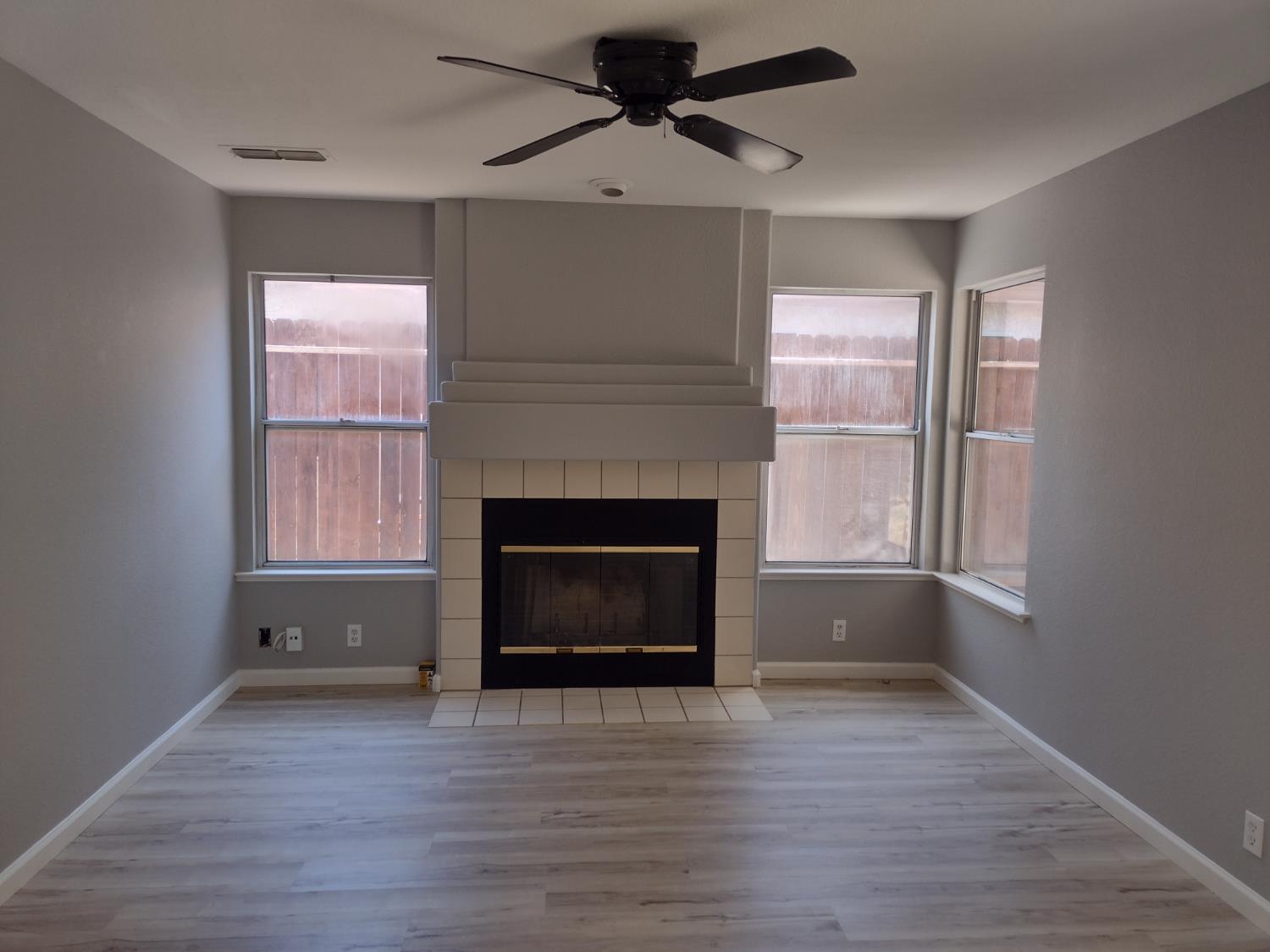 Detail Gallery Image 17 of 57 For 1900 Berryessa Dr, Modesto,  CA 95358 - 3 Beds | 2/1 Baths
