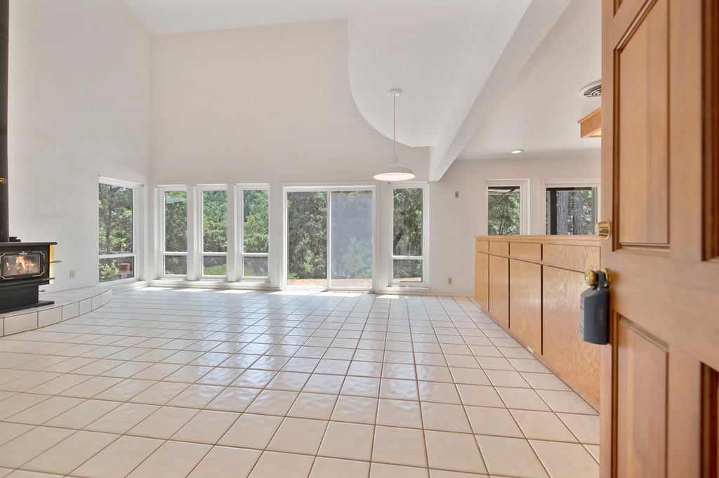 Detail Gallery Image 5 of 47 For 480 Ridgeback Ln, Colfax,  CA 95713 - 3 Beds | 2 Baths