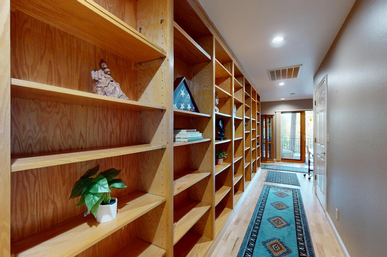 Detail Gallery Image 23 of 91 For 16160 Willow Glen Rd, Brownsville,  CA 95919 - 3 Beds | 3/1 Baths