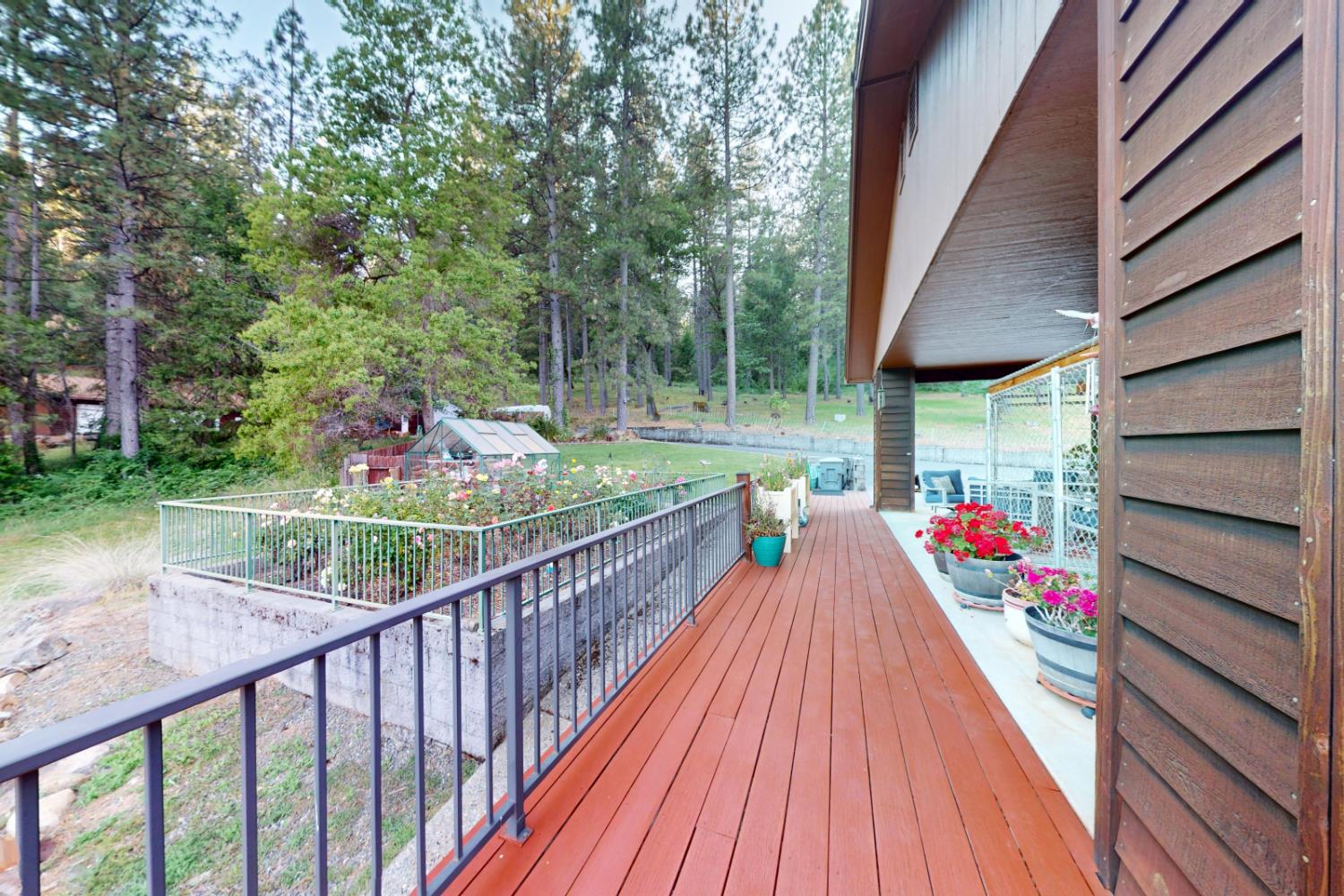 Detail Gallery Image 14 of 91 For 16160 Willow Glen Rd, Brownsville,  CA 95919 - 3 Beds | 3/1 Baths