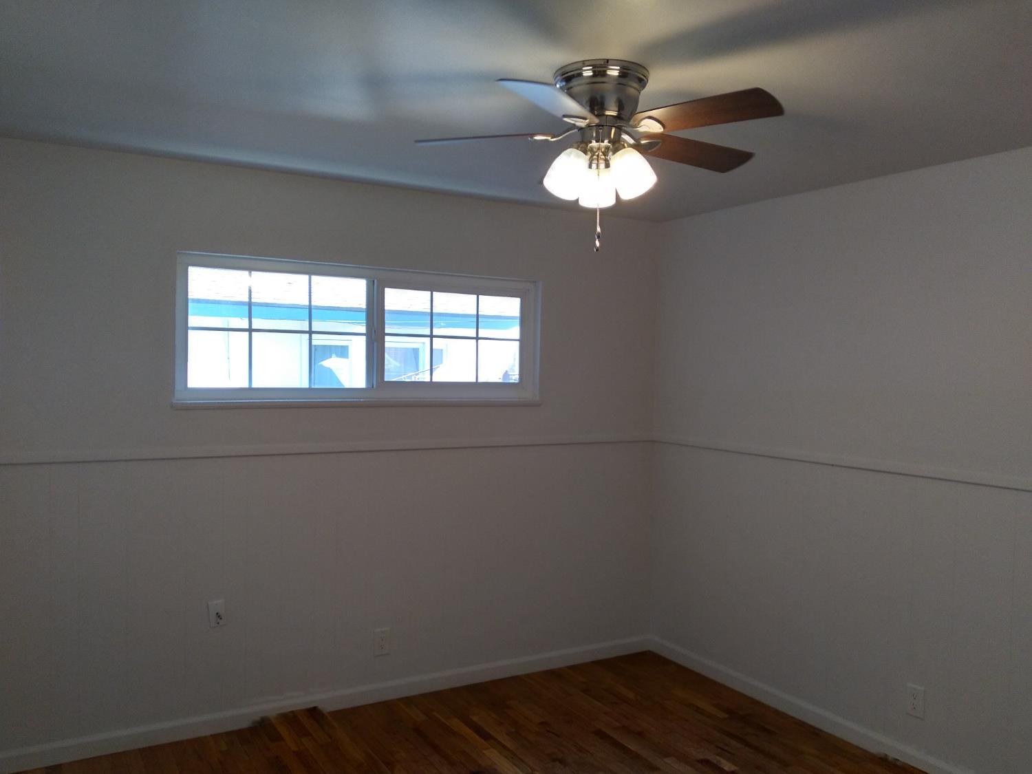 Detail Gallery Image 13 of 26 For 1585 Redwood Ave, Atwater,  CA 95301 - 3 Beds | 2 Baths