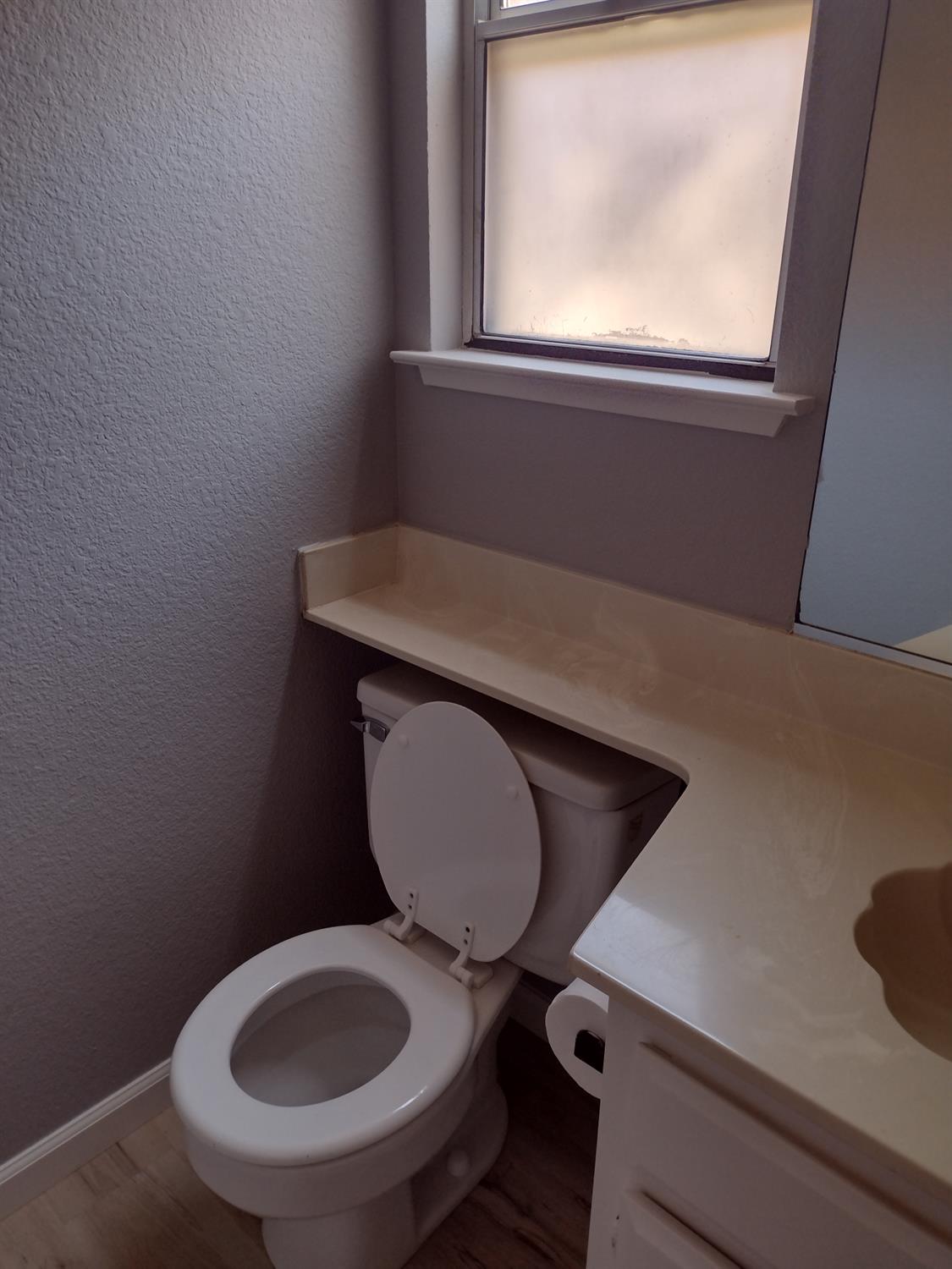 Detail Gallery Image 21 of 57 For 1900 Berryessa Dr, Modesto,  CA 95358 - 3 Beds | 2/1 Baths