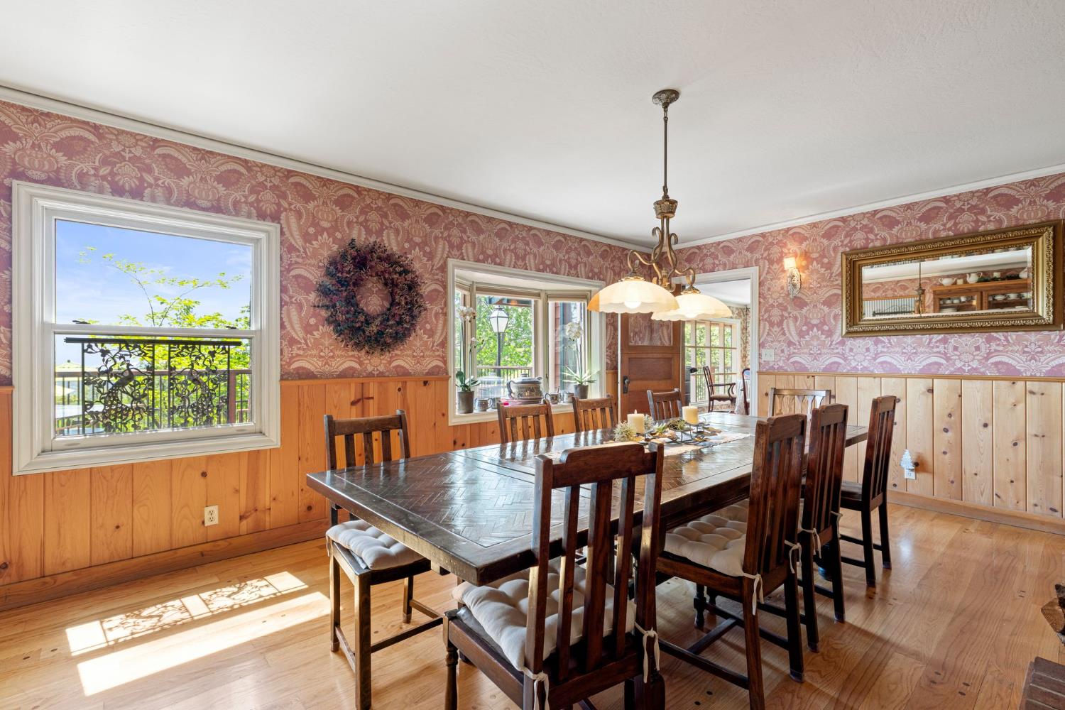 Detail Gallery Image 11 of 97 For 5821 Spanish Flat Rd, Garden Valley,  CA 95633 - 2 Beds | 5/1 Baths