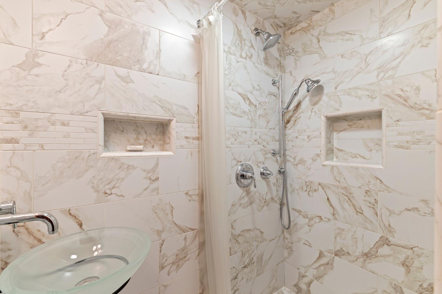 Detail Gallery Image 16 of 97 For 5821 Spanish Flat Rd, Garden Valley,  CA 95633 - 2 Beds | 5/1 Baths