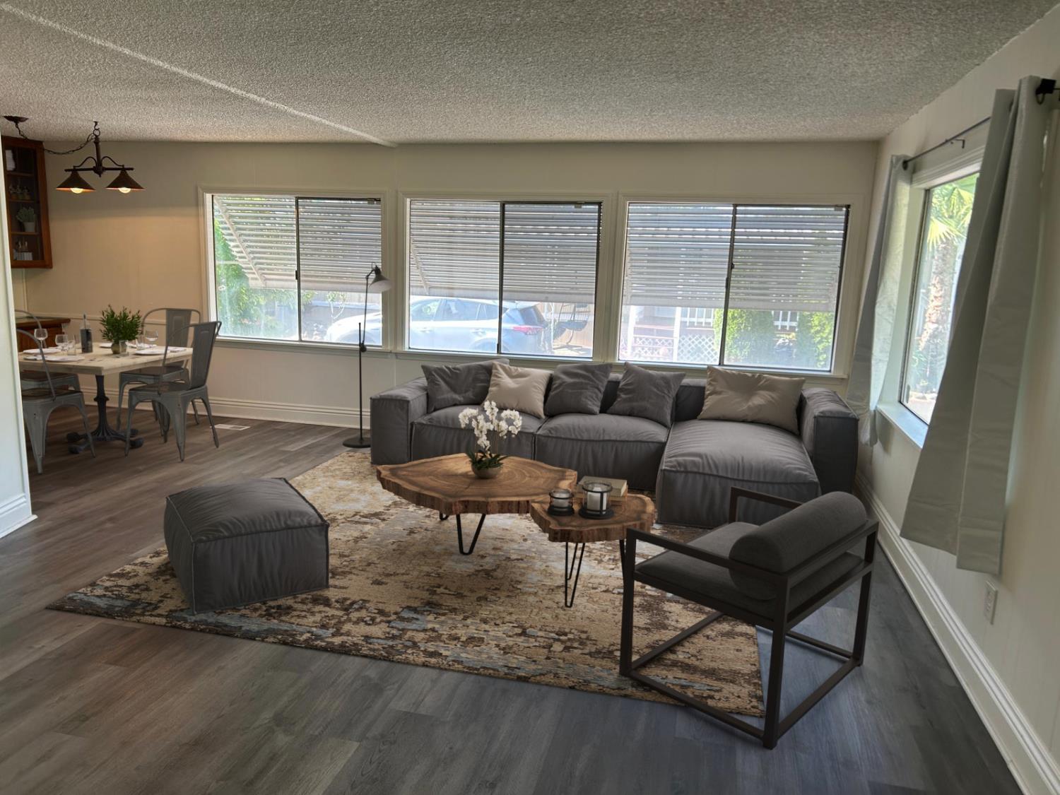 Detail Gallery Image 7 of 39 For 4121 Chesapeake Ln, North Highlands,  CA 95660 - 2 Beds | 2 Baths