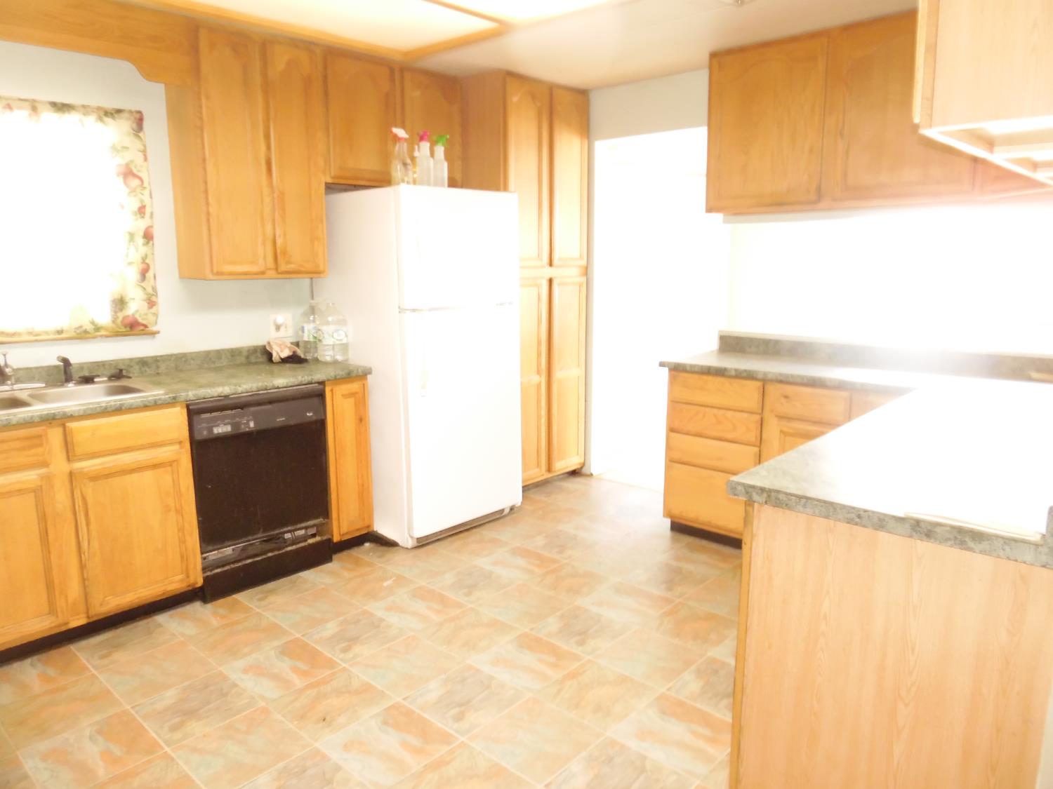 Detail Gallery Image 5 of 26 For 4399 Aplicella Ct 29, Manteca,  CA 95337 - 3 Beds | 2 Baths