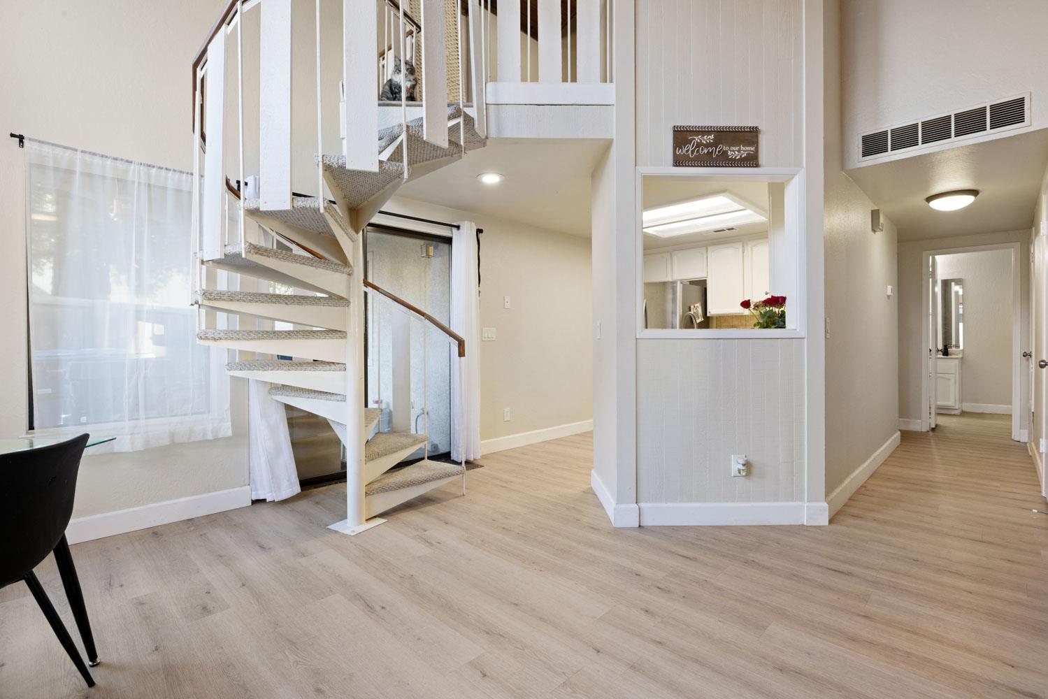 Detail Gallery Image 13 of 39 For 1118 Cedar Creek Dr #85,  Modesto,  CA 95355 - 3 Beds | 2 Baths