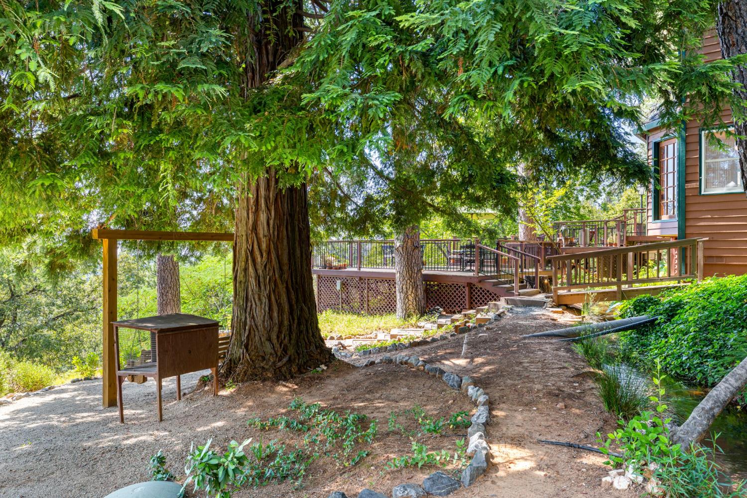 Detail Gallery Image 52 of 97 For 5821 Spanish Flat Rd, Garden Valley,  CA 95633 - 2 Beds | 5/1 Baths