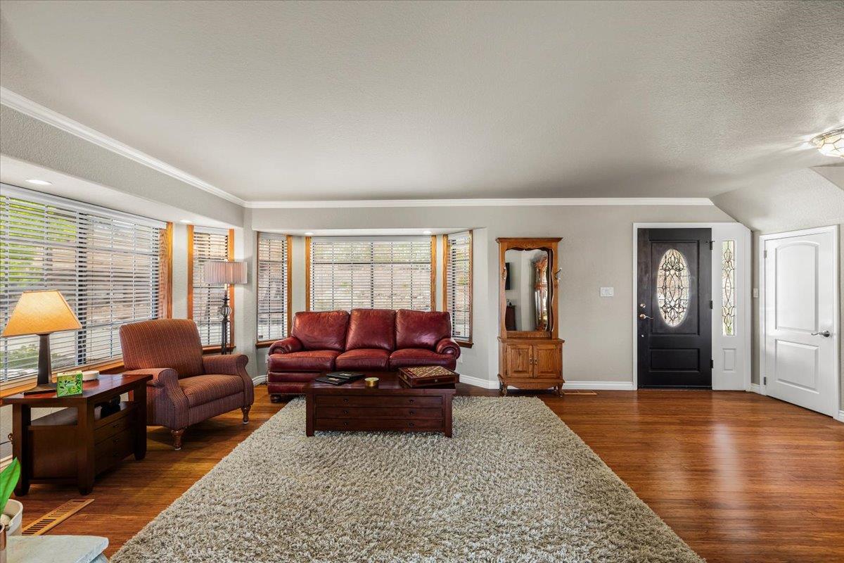 Detail Gallery Image 18 of 99 For 14430 Avenida Central, La Grange,  CA 95329 - 3 Beds | 3 Baths