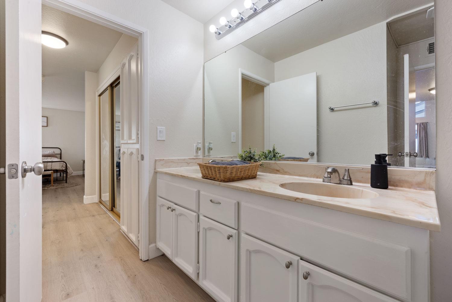 Detail Gallery Image 20 of 39 For 1118 Cedar Creek Dr #85,  Modesto,  CA 95355 - 3 Beds | 2 Baths