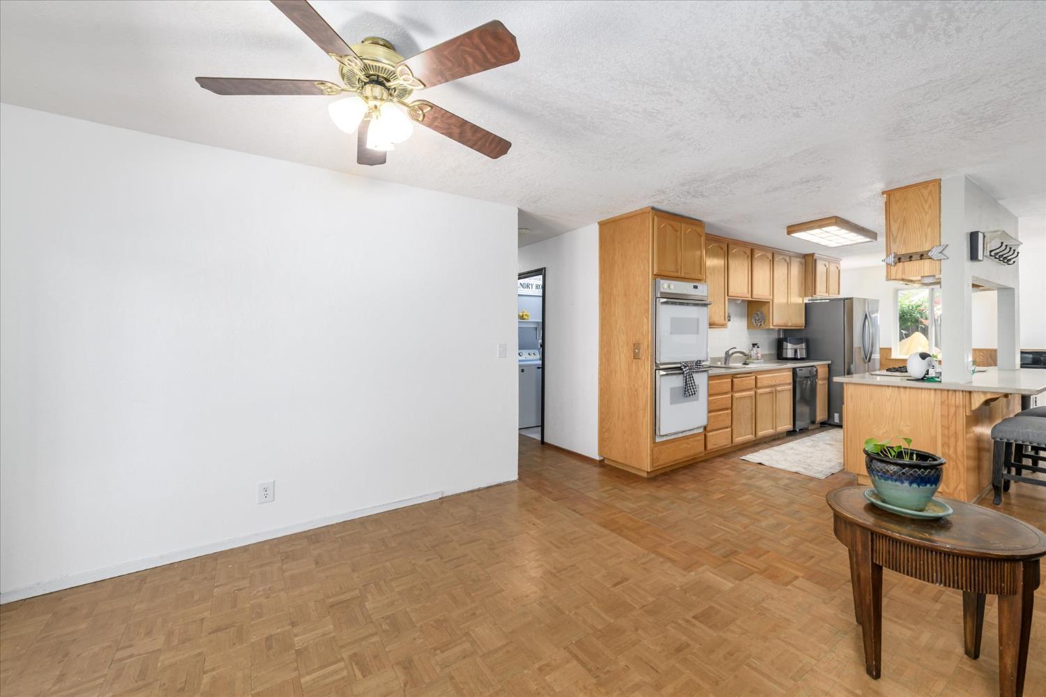 Detail Gallery Image 10 of 30 For 103 Quail Ct, Winters,  CA 95694 - 3 Beds | 1/1 Baths