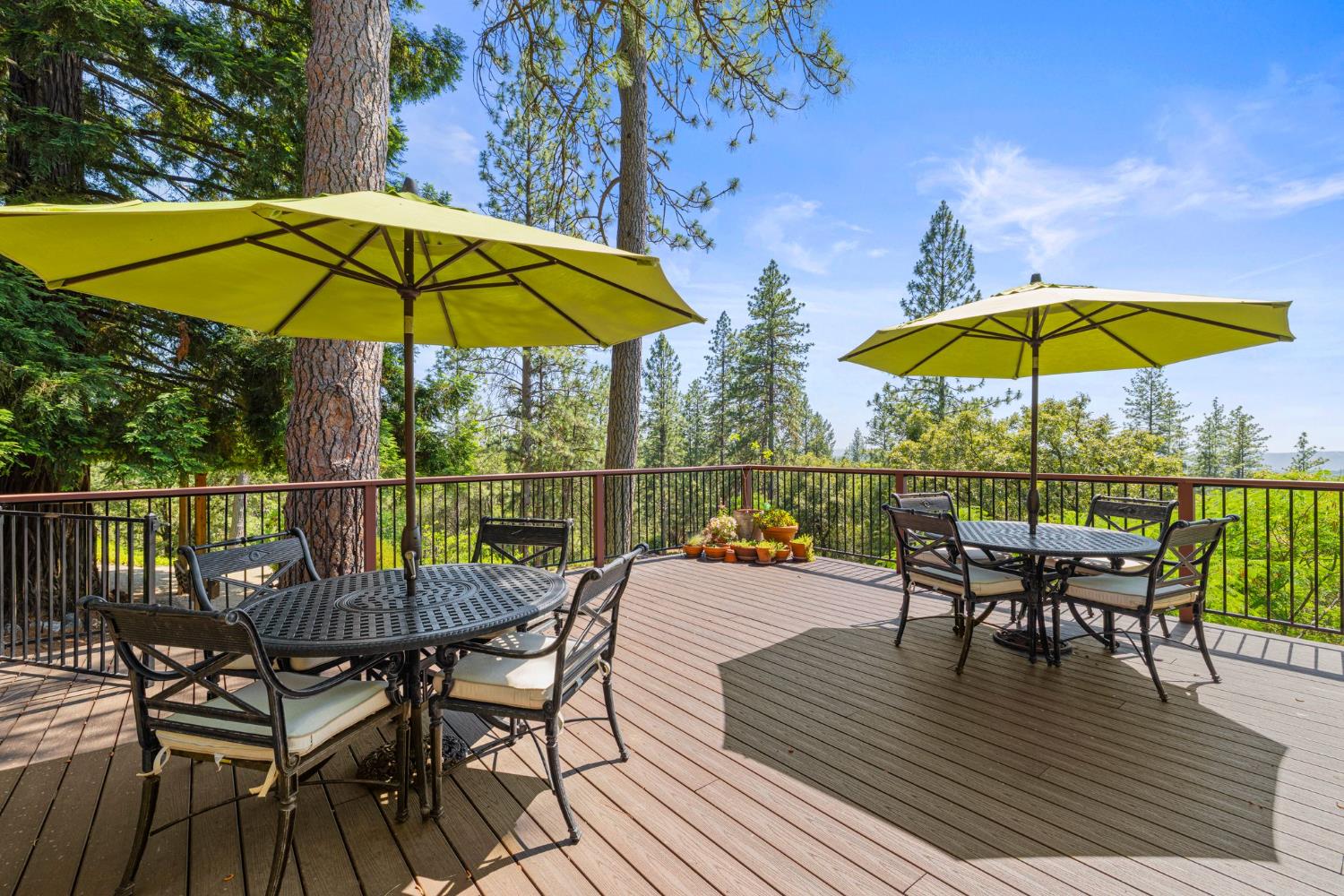 Detail Gallery Image 43 of 97 For 5821 Spanish Flat Rd, Garden Valley,  CA 95633 - 2 Beds | 5/1 Baths