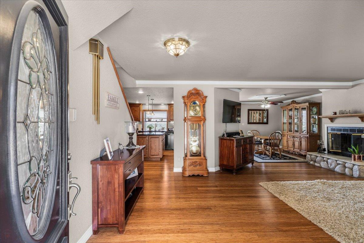 Detail Gallery Image 14 of 99 For 14430 Avenida Central, La Grange,  CA 95329 - 3 Beds | 3 Baths