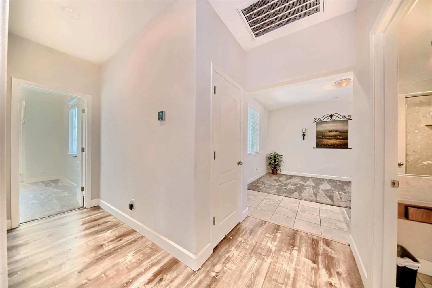 Detail Gallery Image 12 of 81 For 245 Springfield Dr, Manteca,  CA 95337 - 3 Beds | 2 Baths