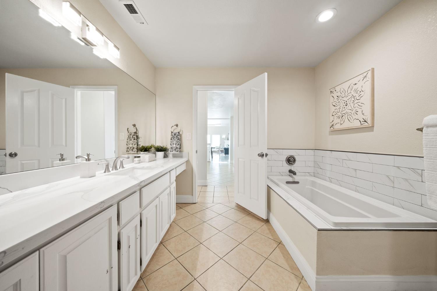 Detail Gallery Image 30 of 93 For 6312 Skittone Rd, Modesto,  CA 95356 - 5 Beds | 4 Baths