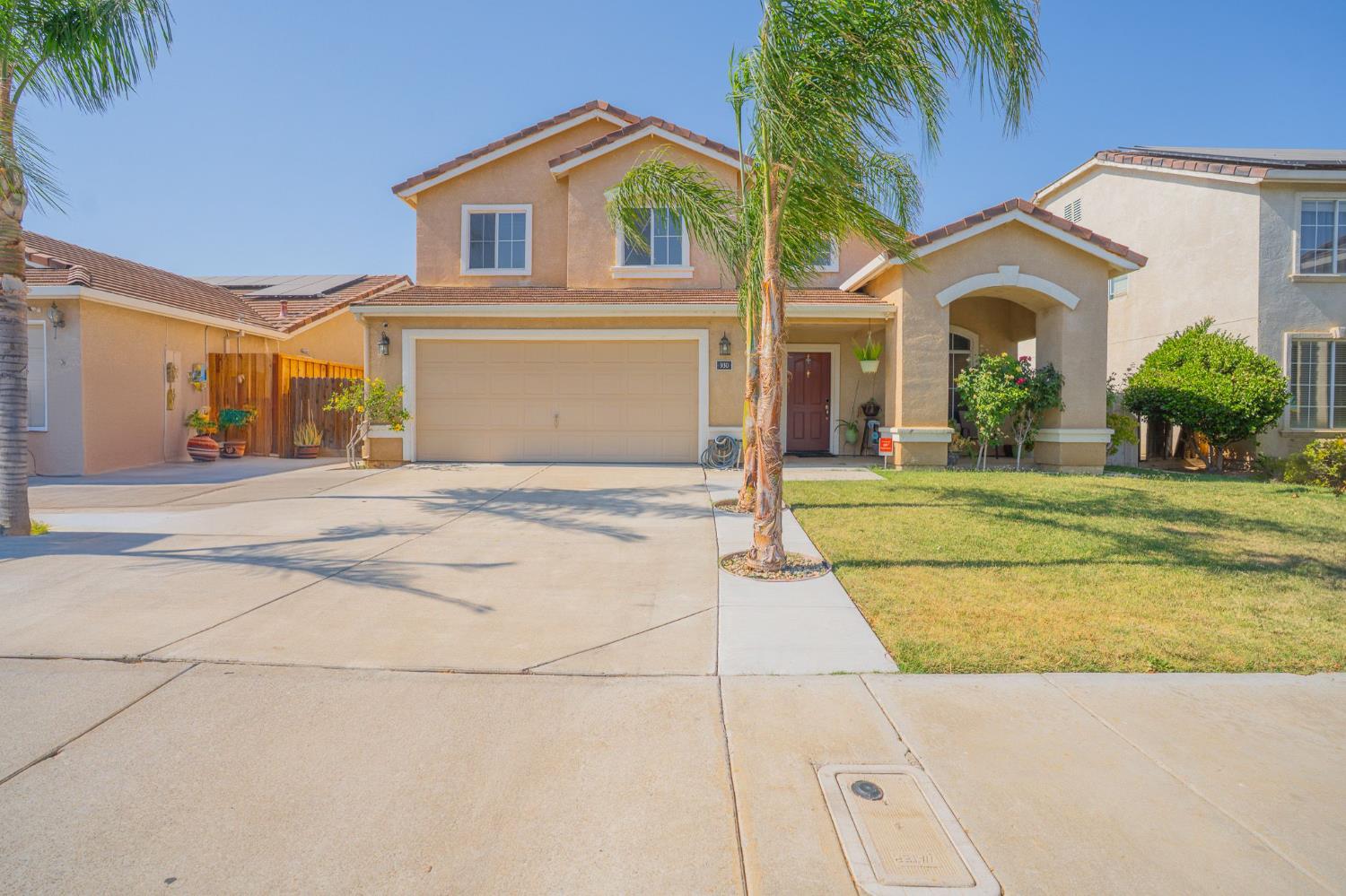 Detail Gallery Image 1 of 66 For 930 Kathy St, Los Banos,  CA 93635 - 4 Beds | 2/1 Baths