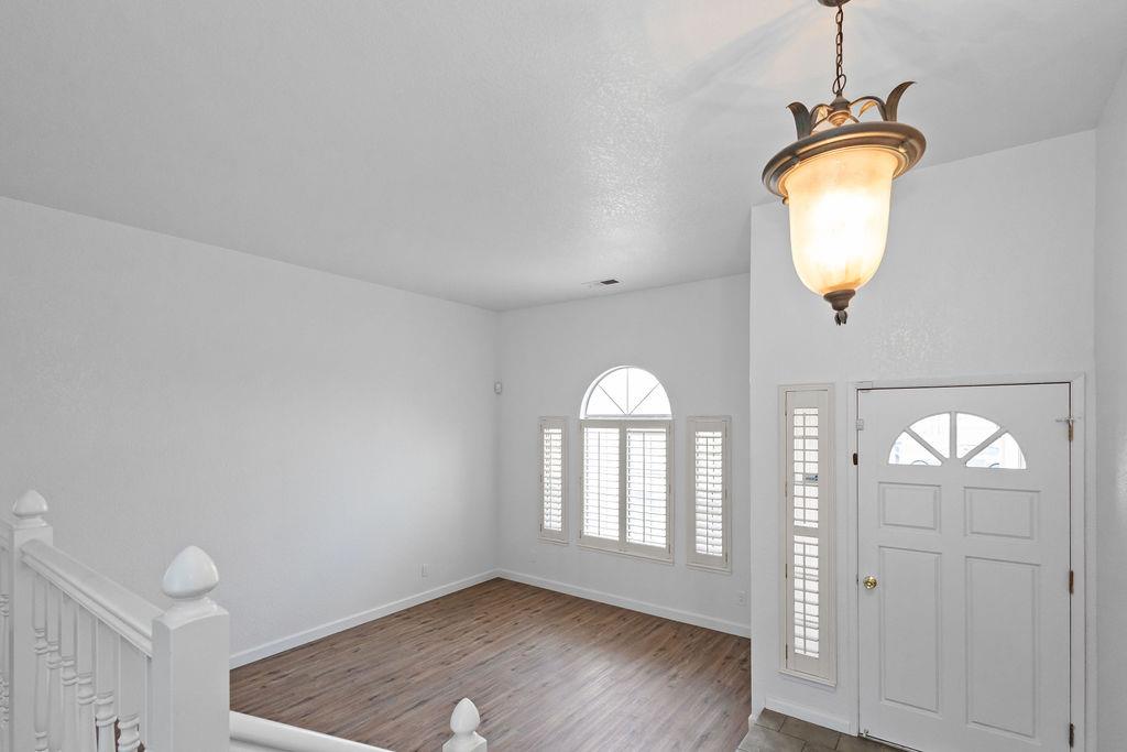 Detail Gallery Image 3 of 37 For 1844 Charles St, Hughson,  CA 95326 - 4 Beds | 3 Baths