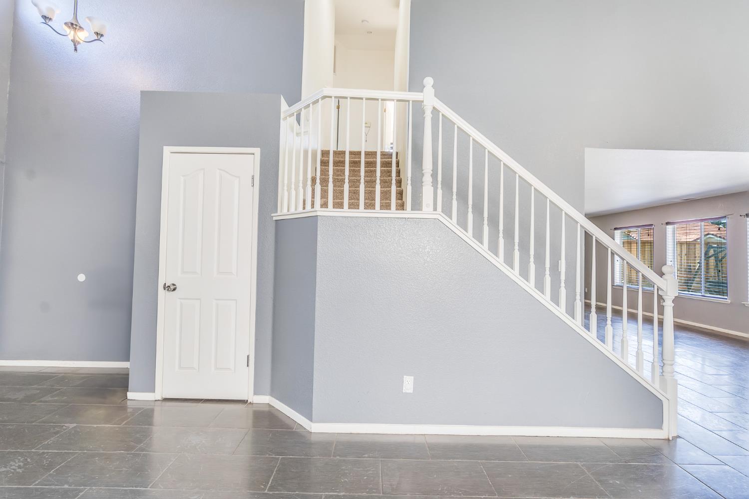 Detail Gallery Image 14 of 66 For 930 Kathy St, Los Banos,  CA 93635 - 4 Beds | 2/1 Baths