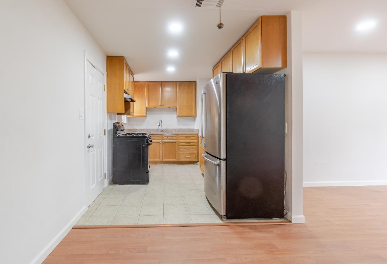 Detail Gallery Image 4 of 23 For 5705 San Ardo Way, North Highlands,  CA 95660 - 3 Beds | 1 Baths