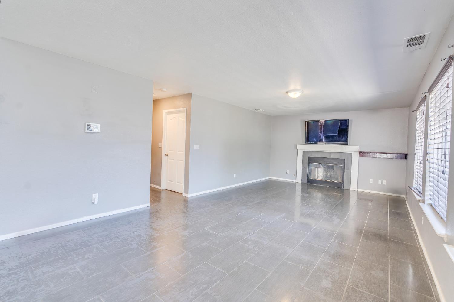 Detail Gallery Image 25 of 66 For 930 Kathy St, Los Banos,  CA 93635 - 4 Beds | 2/1 Baths