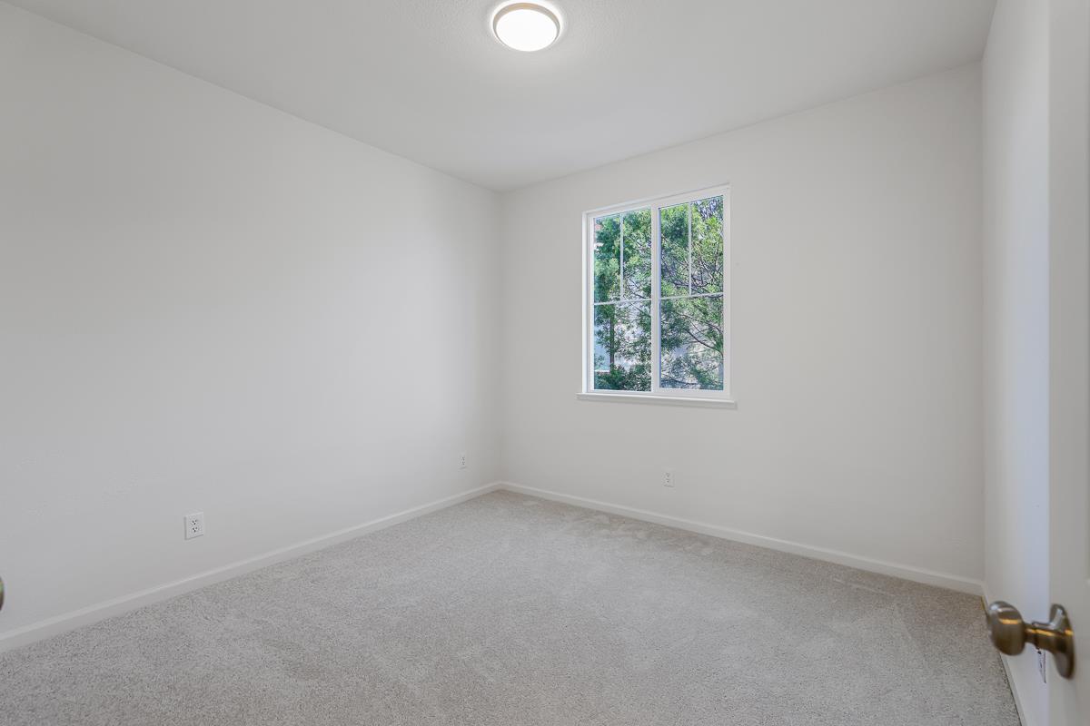 Detail Gallery Image 31 of 53 For 327 W Laverne Ct, Mountain House,  CA 95391 - 4 Beds | 3 Baths