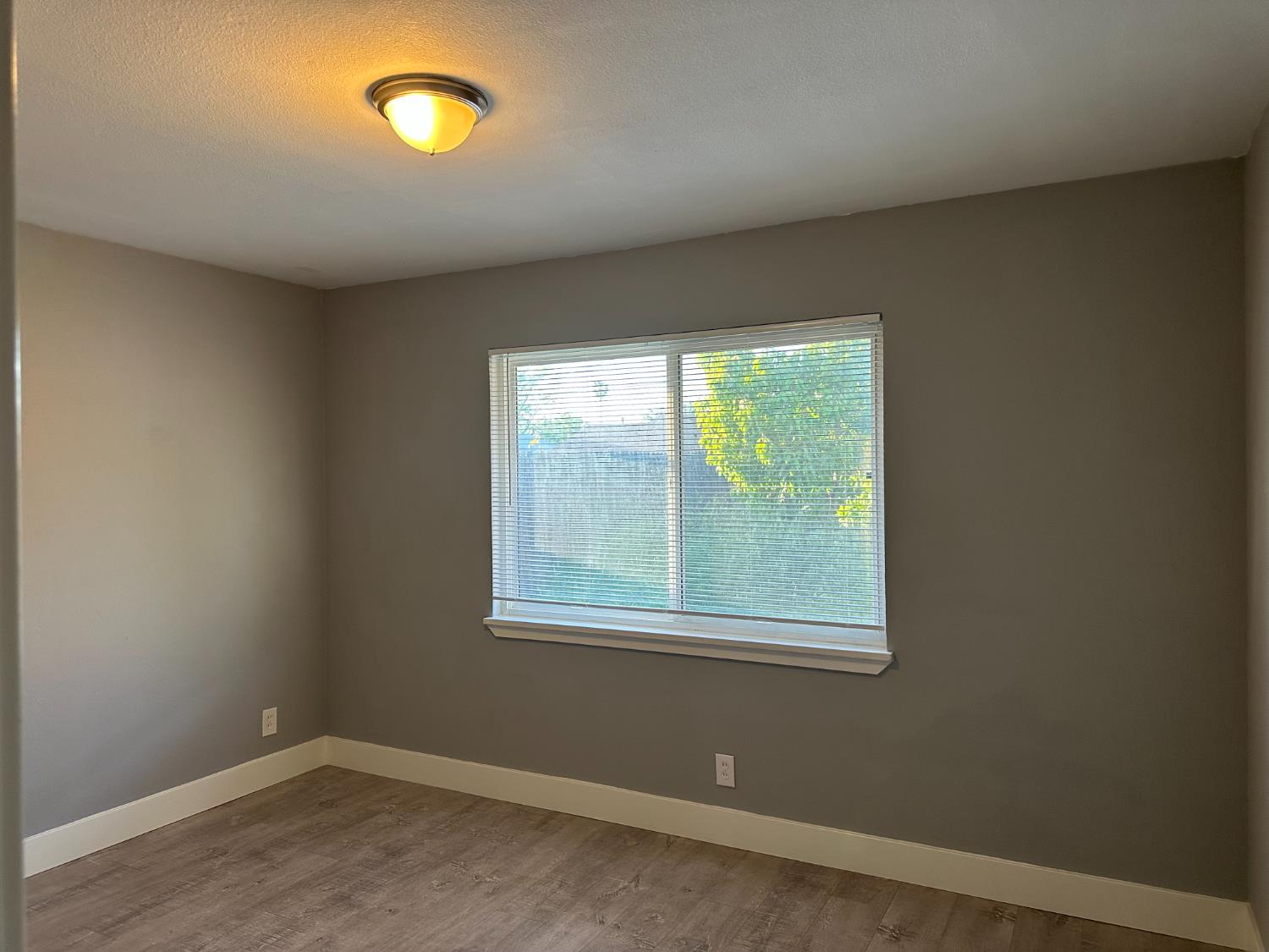 Detail Gallery Image 13 of 35 For 4255 Schofield Way, North Highlands,  CA 95660 - 4 Beds | 2 Baths