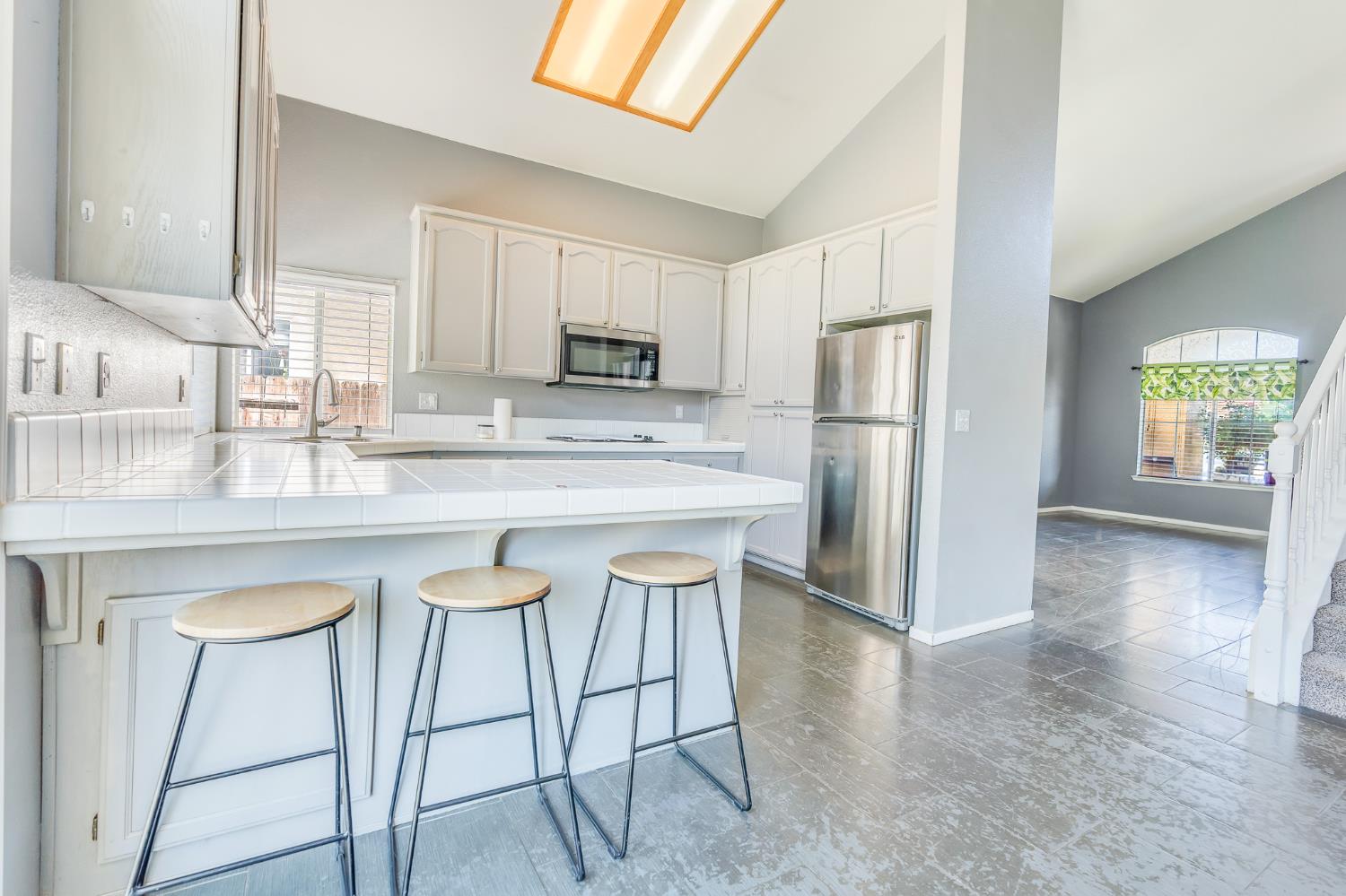 Detail Gallery Image 18 of 66 For 930 Kathy St, Los Banos,  CA 93635 - 4 Beds | 2/1 Baths