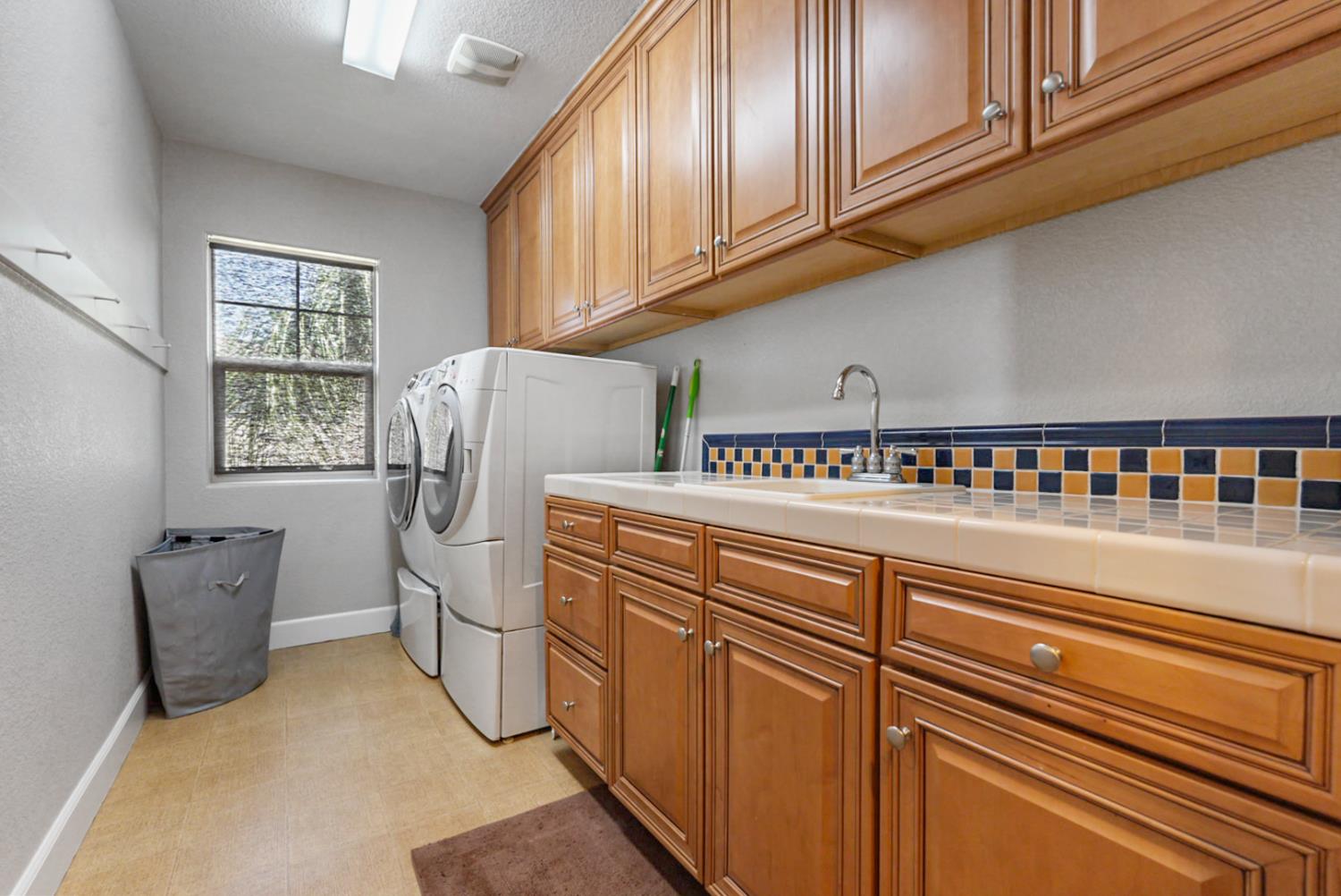 Detail Gallery Image 38 of 73 For 1830 Santa Ynez Ct, Atwater,  CA 95301 - 5 Beds | 3 Baths