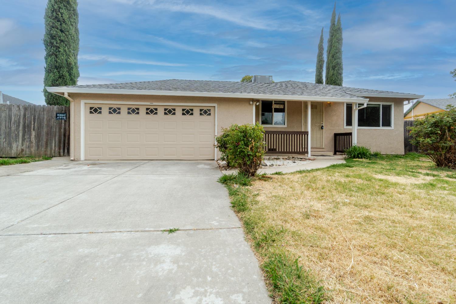 Detail Gallery Image 1 of 23 For 5705 San Ardo Way, North Highlands,  CA 95660 - 3 Beds | 1 Baths