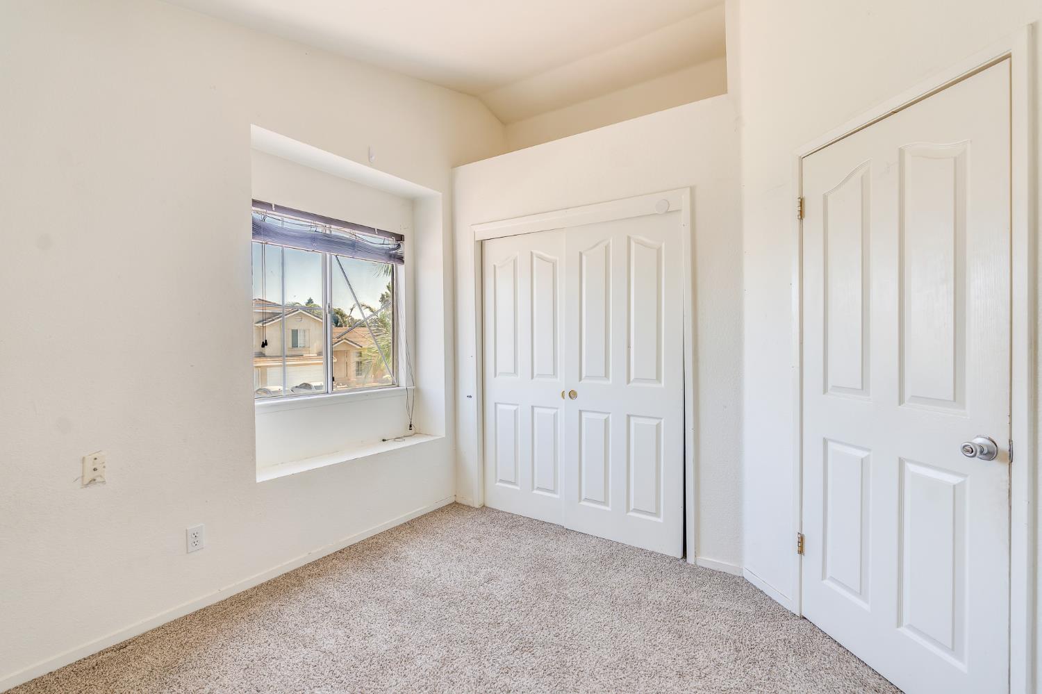 Detail Gallery Image 34 of 66 For 930 Kathy St, Los Banos,  CA 93635 - 4 Beds | 2/1 Baths