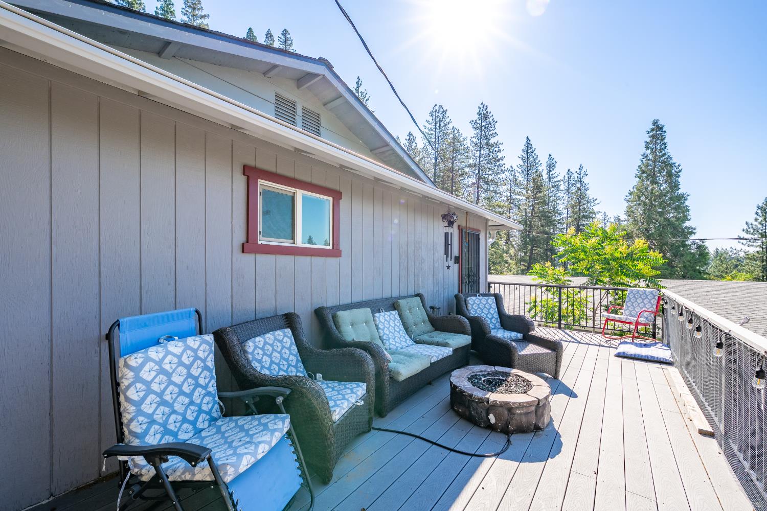 Detail Gallery Image 33 of 73 For 111 W Oak Hill Dr, Colfax,  CA 95713 - 4 Beds | 2/1 Baths