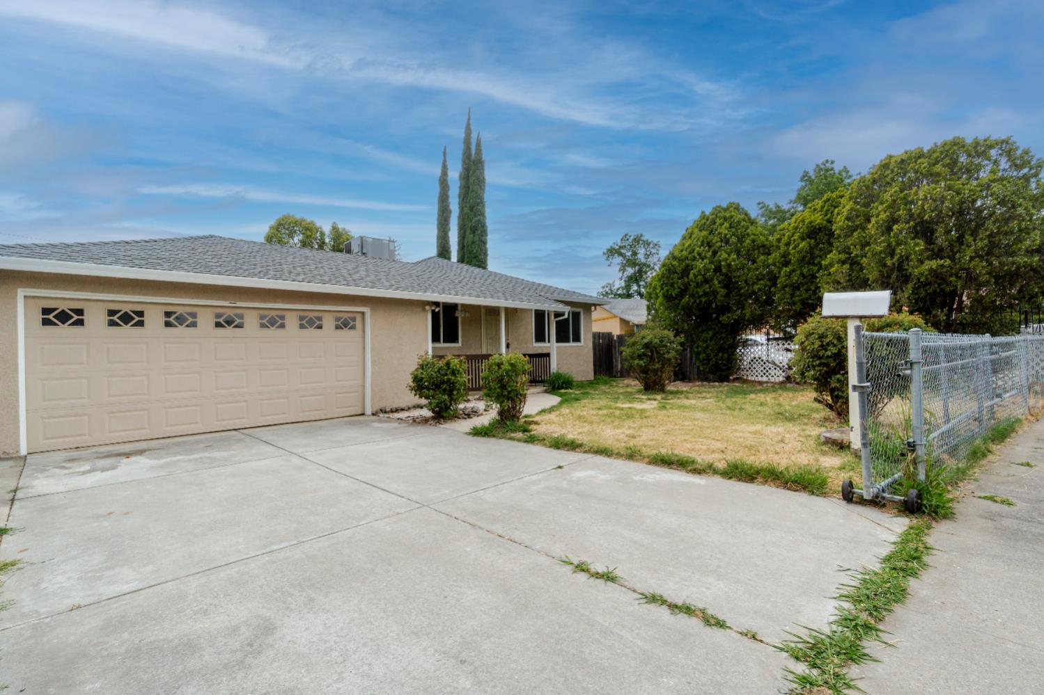 Detail Gallery Image 3 of 23 For 5705 San Ardo Way, North Highlands,  CA 95660 - 3 Beds | 1 Baths