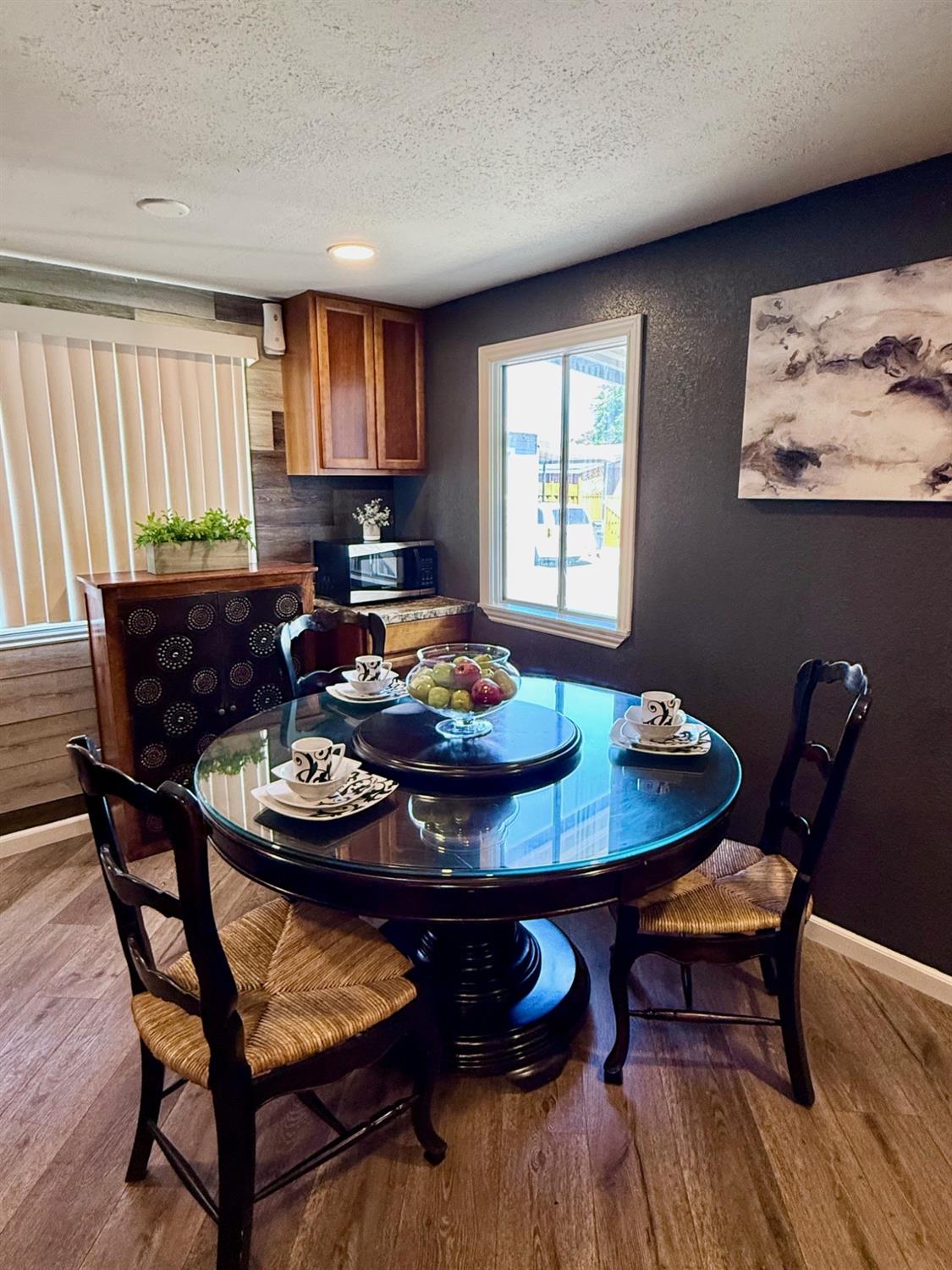 Detail Gallery Image 9 of 29 For 3728 Arroyo Seco Ln 81, North Highlands,  CA 95660 - 2 Beds | 1 Baths