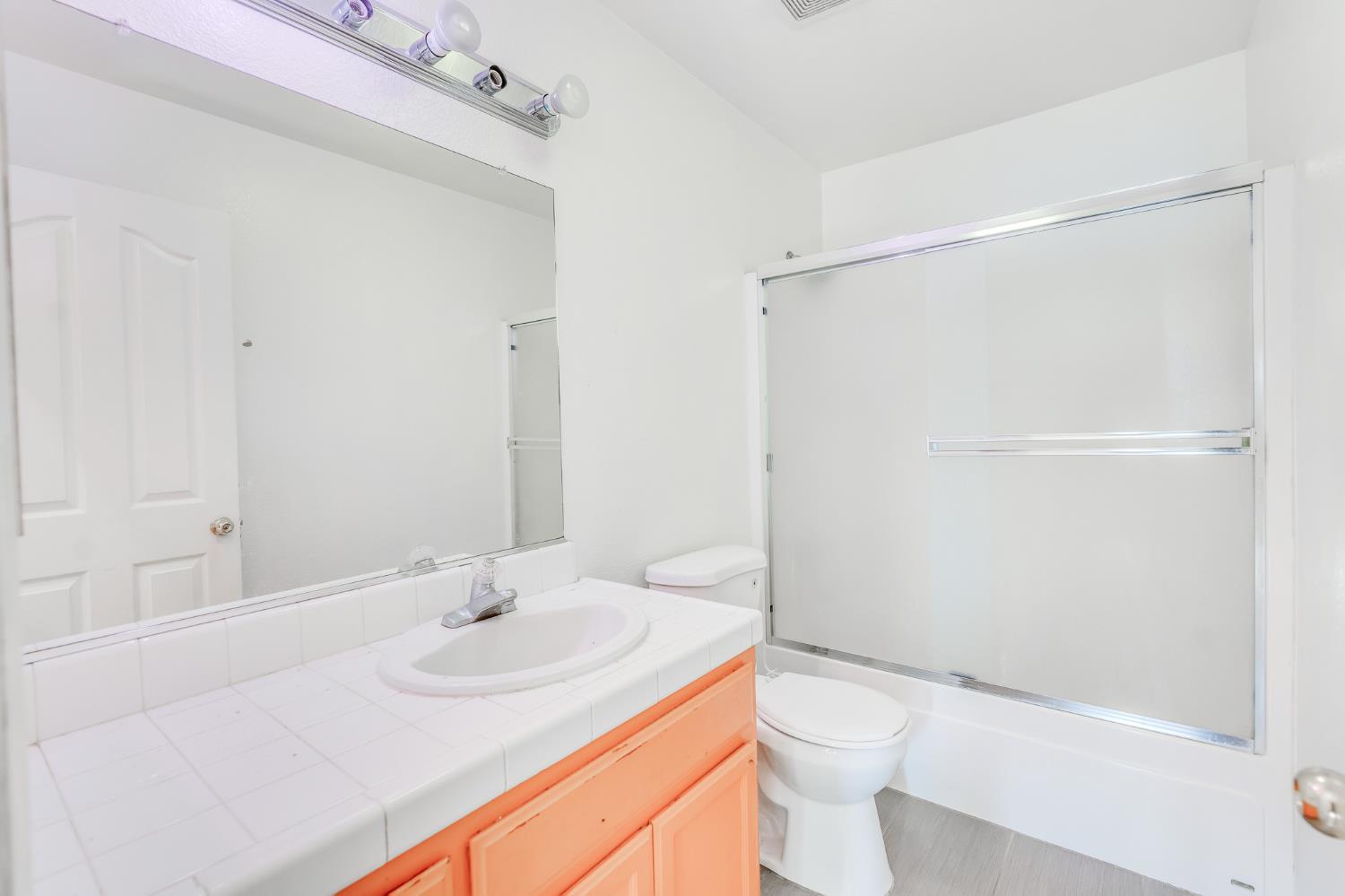 Detail Gallery Image 42 of 66 For 930 Kathy St, Los Banos,  CA 93635 - 4 Beds | 2/1 Baths