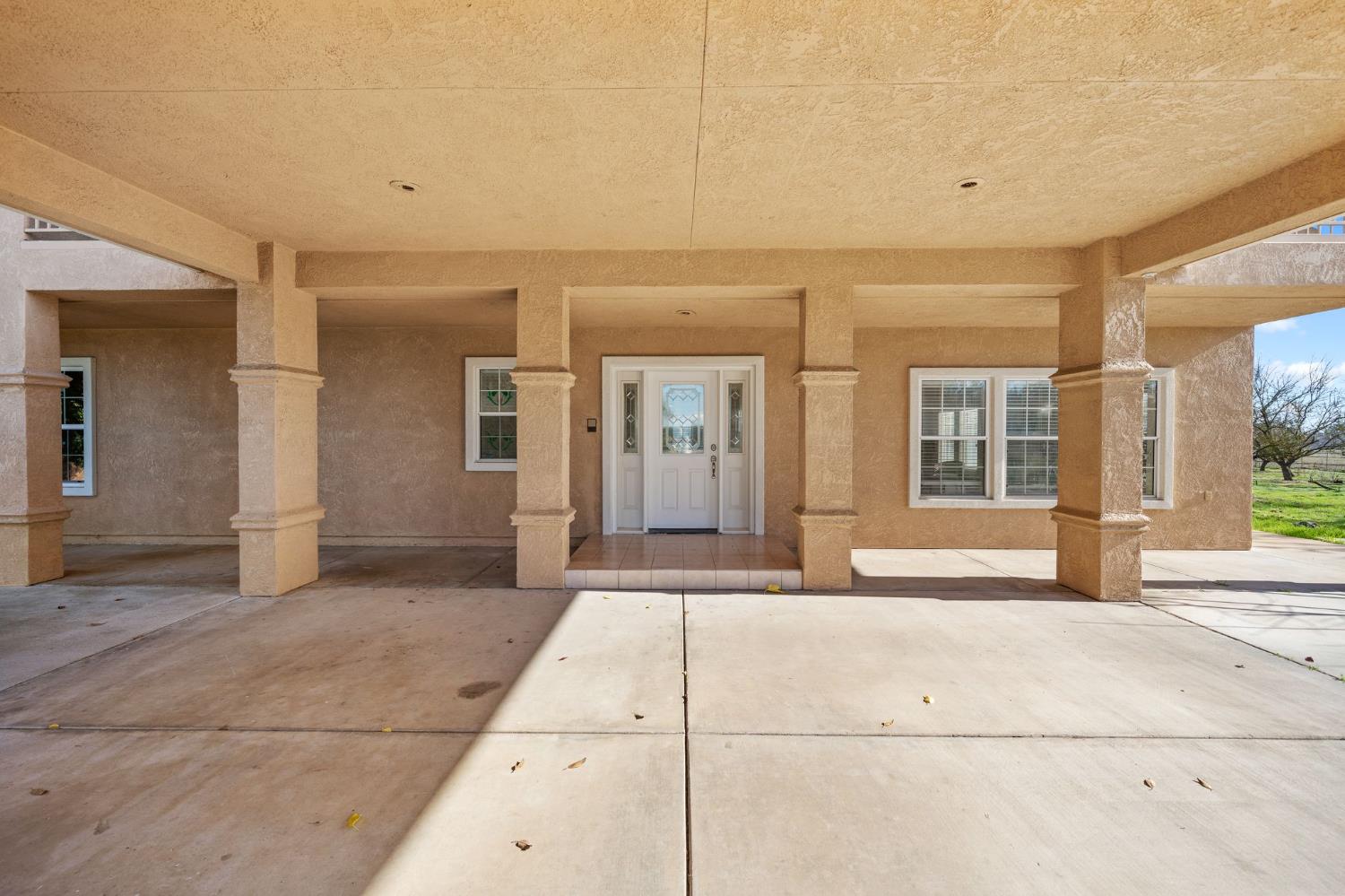Detail Gallery Image 11 of 93 For 6312 Skittone Rd, Modesto,  CA 95356 - 5 Beds | 4 Baths