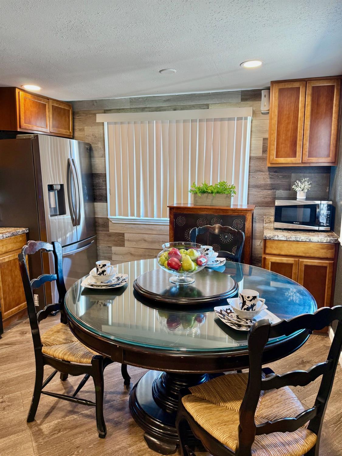 Detail Gallery Image 8 of 29 For 3728 Arroyo Seco Ln 81, North Highlands,  CA 95660 - 2 Beds | 1 Baths