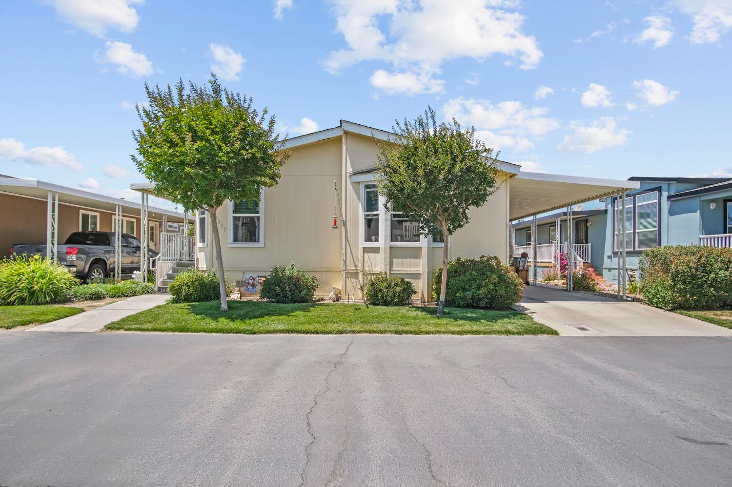 Detail Gallery Image 3 of 23 For 1557 Monte Cristo Way, Livingston,  CA 95334 - 2 Beds | 2 Baths