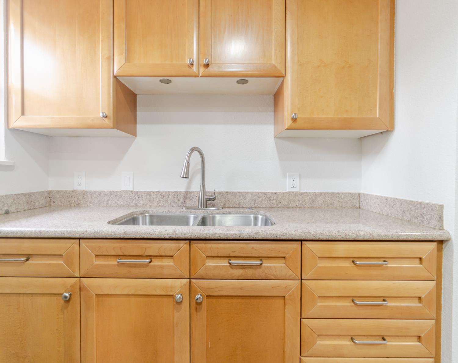 Detail Gallery Image 9 of 23 For 5705 San Ardo Way, North Highlands,  CA 95660 - 3 Beds | 1 Baths