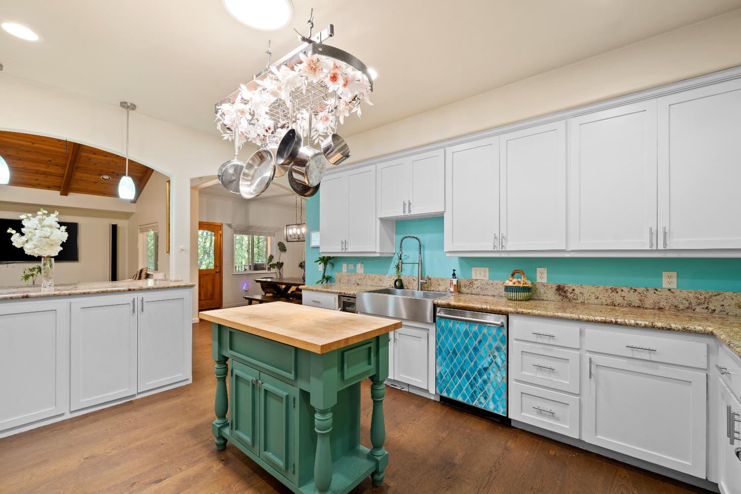 Detail Gallery Image 16 of 61 For 19615 Eagle Ridge Rd, Foresthill,  CA 95631 - 3 Beds | 3 Baths