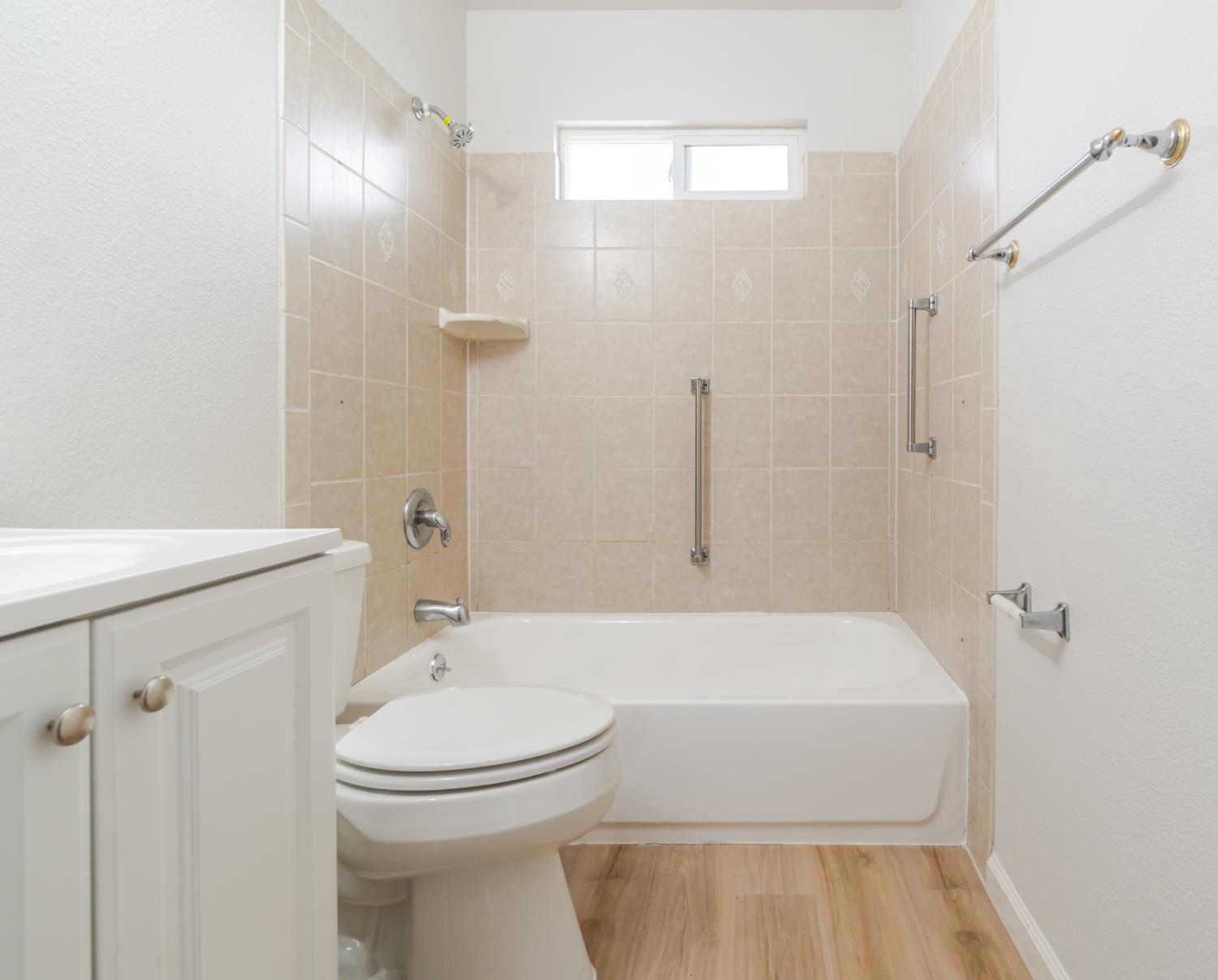 Detail Gallery Image 10 of 23 For 5705 San Ardo Way, North Highlands,  CA 95660 - 3 Beds | 1 Baths