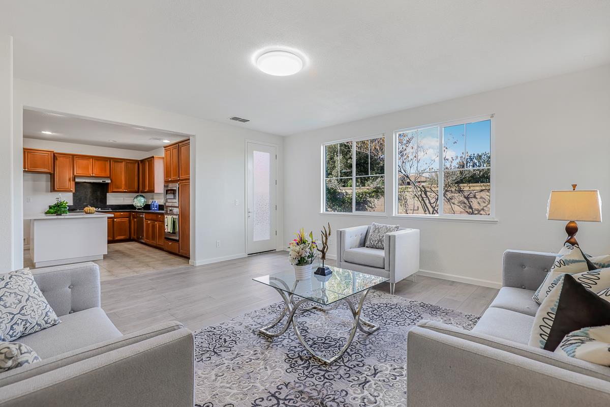 Detail Gallery Image 22 of 53 For 327 W Laverne Ct, Mountain House,  CA 95391 - 4 Beds | 3 Baths