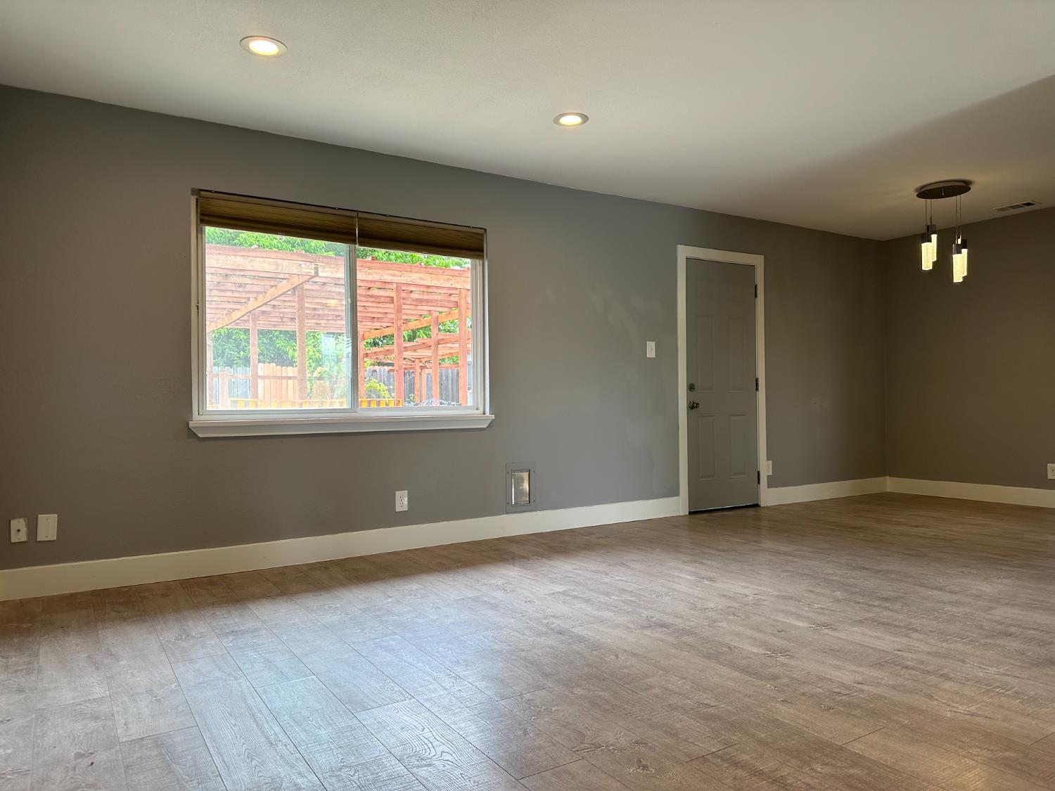 Detail Gallery Image 18 of 35 For 4255 Schofield Way, North Highlands,  CA 95660 - 4 Beds | 2 Baths