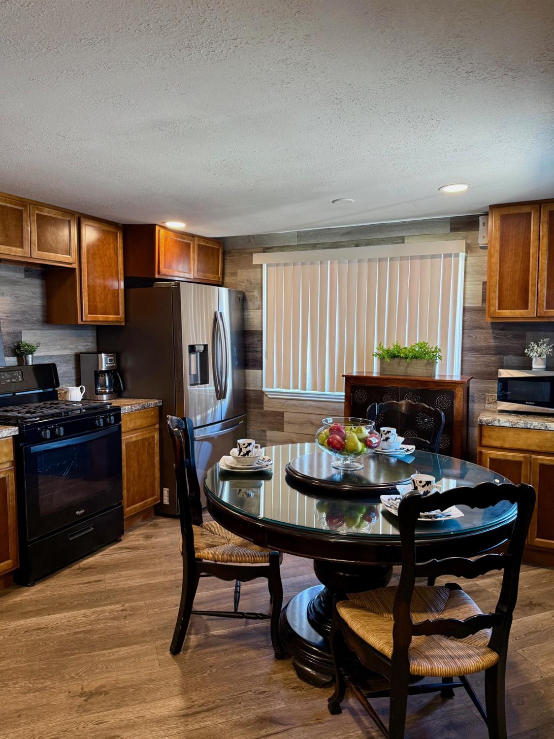 Detail Gallery Image 6 of 29 For 3728 Arroyo Seco Ln 81, North Highlands,  CA 95660 - 2 Beds | 1 Baths