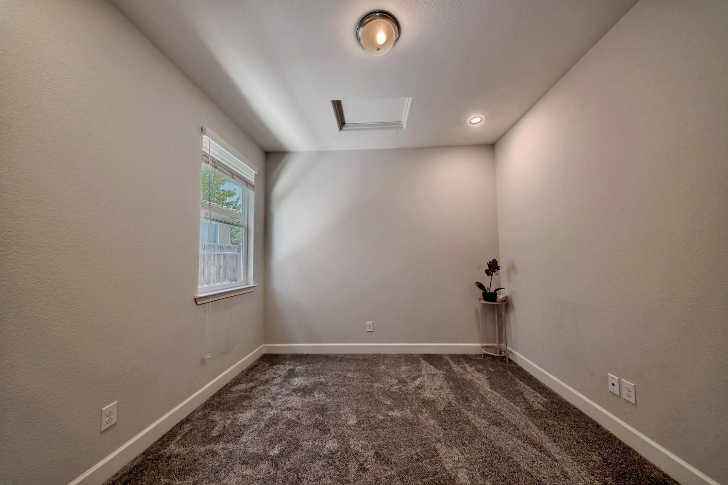 Detail Gallery Image 45 of 81 For 245 Springfield Dr, Manteca,  CA 95337 - 3 Beds | 2 Baths